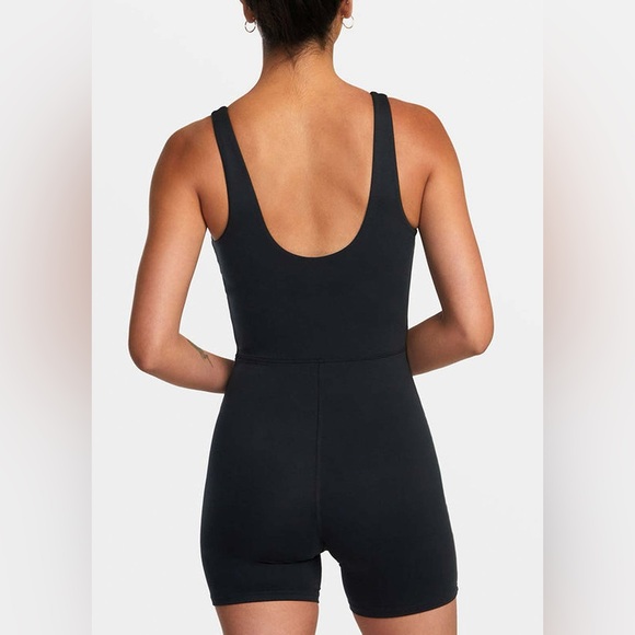 RVCA Women's Essential Unitard One Piece Black Size Medium NWT - Picture 3 of 16